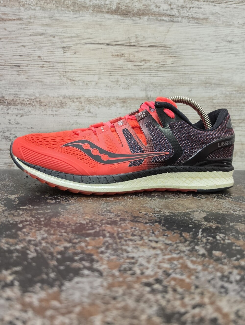 Womens Saucony Liberty ISO Running Shoes Sz 9.5 Used S10410-2 Orange Athletic